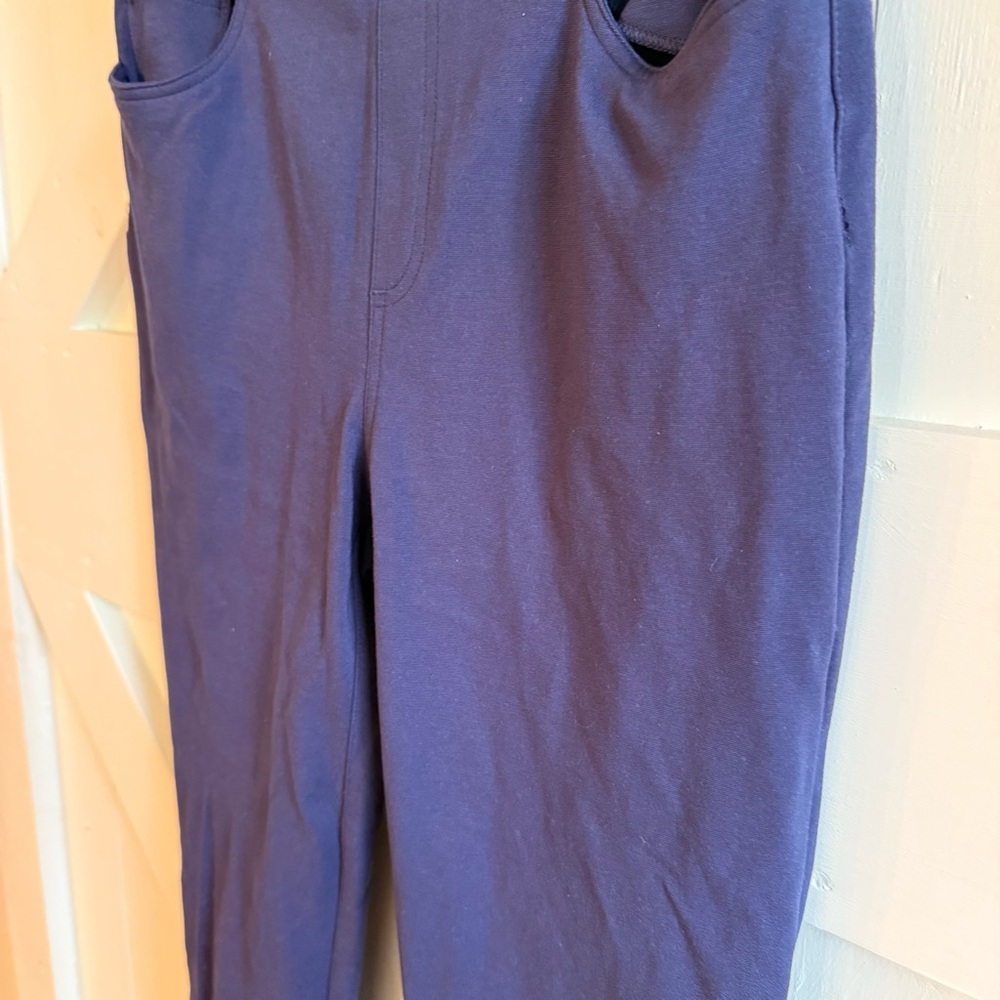 Chico's Ponte Knit Ankle Pants Navy Blue Pull-On Elastic Waist Size 1 (8-10) - Picture 5 of 12
